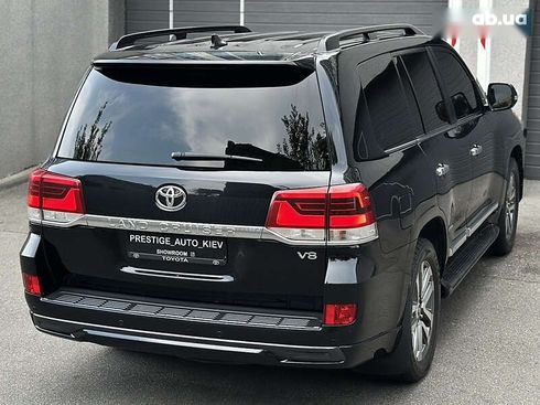 Toyota Land Cruiser 2017 - фото 21