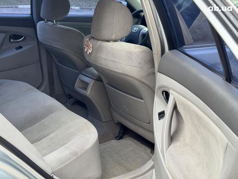 Toyota Camry 2007 серый - фото 13