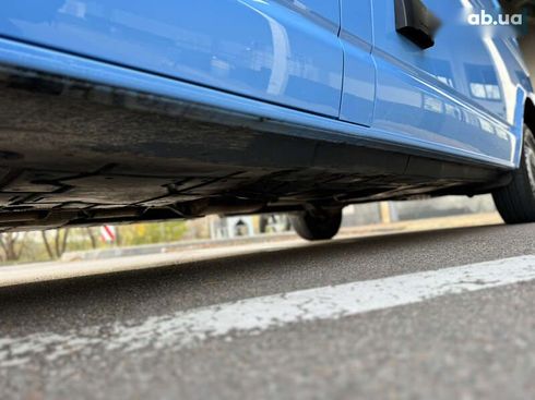 Volkswagen Transporter 2021 - фото 17