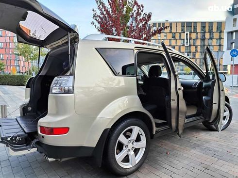 Mitsubishi Outlander XL 2007 - фото 21