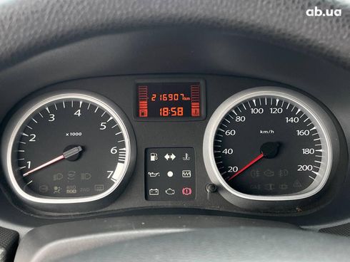 Renault Duster 2010 белый - фото 39