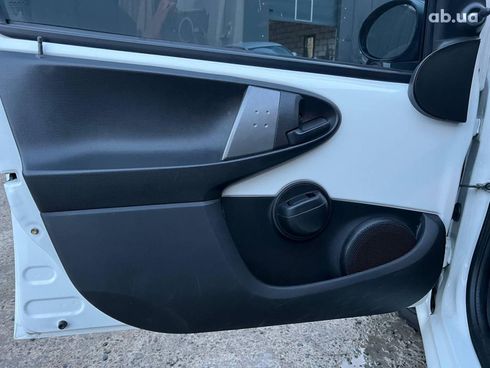 Citroёn C1 2012 белый - фото 15