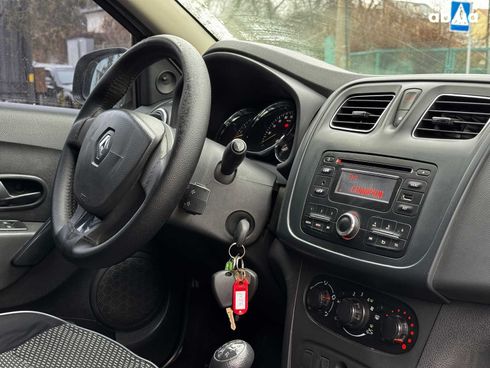 Renault Logan 2015 белый - фото 26