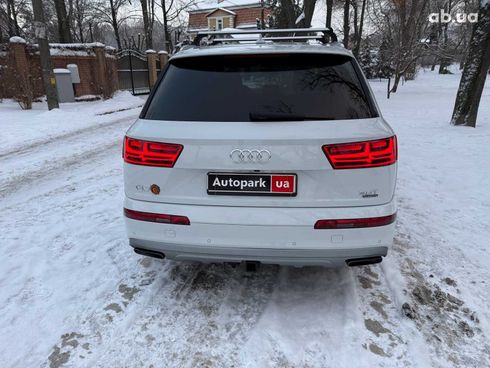 Audi Q7 2017 белый - фото 10