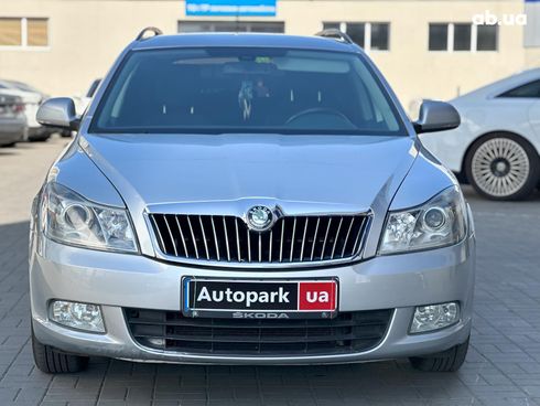 Skoda Octavia 2012 серый - фото 2