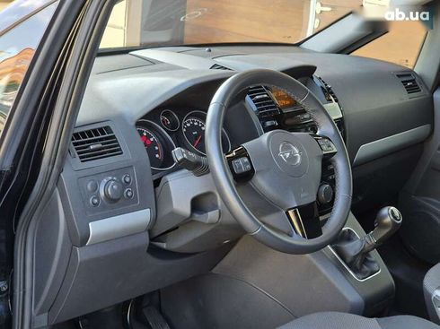 Opel Zafira 2010 - фото 24