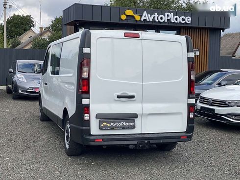 Renault Trafic 2016 - фото 14