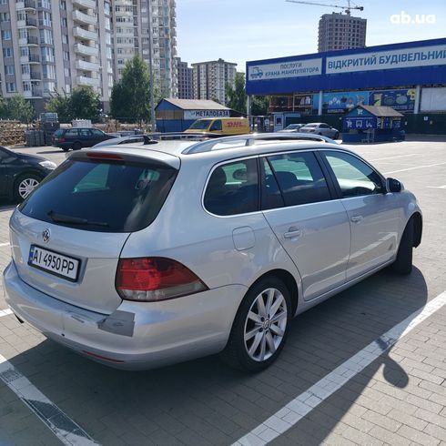 Volkswagen Golf 2009 серебристый - фото 18