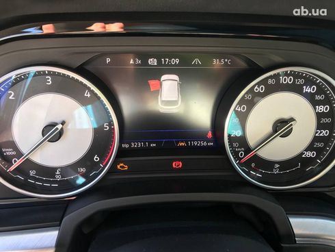 Volkswagen Touareg 2019 черный - фото 17