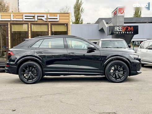 Audi RS Q8 2025 - фото 4