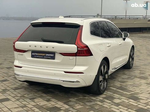 Volvo XC60 2023 - фото 12