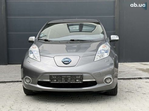 Nissan Leaf 2015 - фото 2