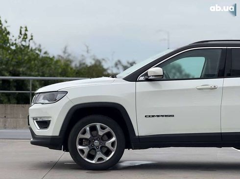 Jeep Compass 2020 - фото 11