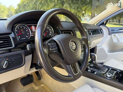 Volkswagen Touareg 2016 - фото 21