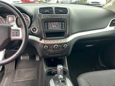 Dodge Journey 2018 серый - фото 26