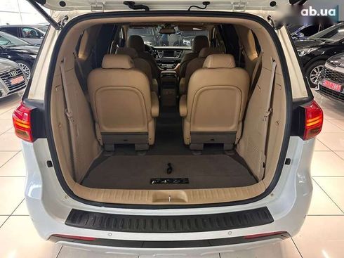 Kia Carnival 2015 - фото 10