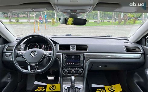 Volkswagen Passat 2017 - фото 13