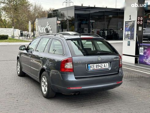 Skoda Octavia 2010 - фото 6