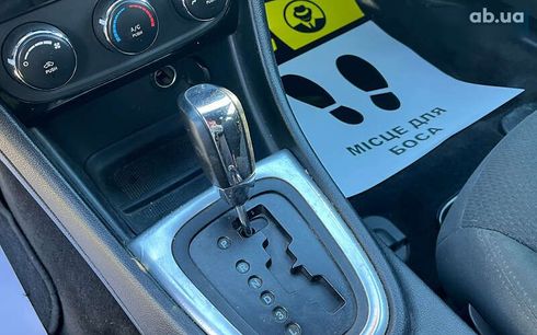 Chrysler 200 2011 - фото 17