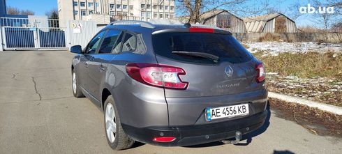 Renault Megane 2014 - фото 14