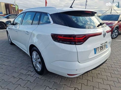 Renault Megane 2020 - фото 12