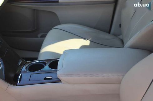 Toyota Venza 2011 - фото 23