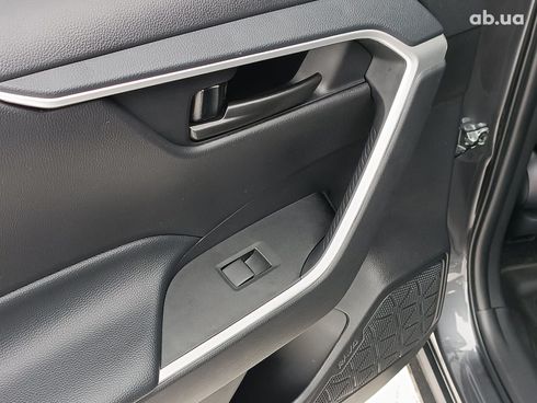 Toyota RAV4 2025 серый - фото 37