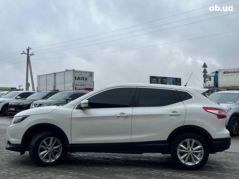 Nissan Qashqai 2017 белый - фото 5