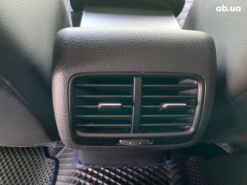 Volkswagen e-Golf 2017 белый - фото 29