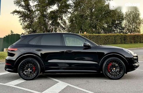 Porsche Cayenne 2022 - фото 24