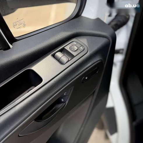 Mercedes-Benz Sprinter 2020 - фото 21