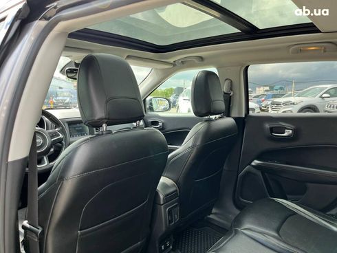 Jeep Compass 2018 серый - фото 28