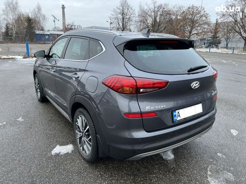 Hyundai Tucson 2019 серый - фото 6