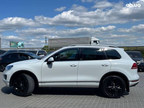 Volkswagen Touareg 2016 белый - фото 45