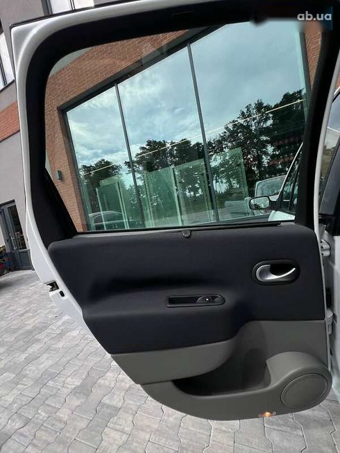 Renault Scenic 2008 - фото 30