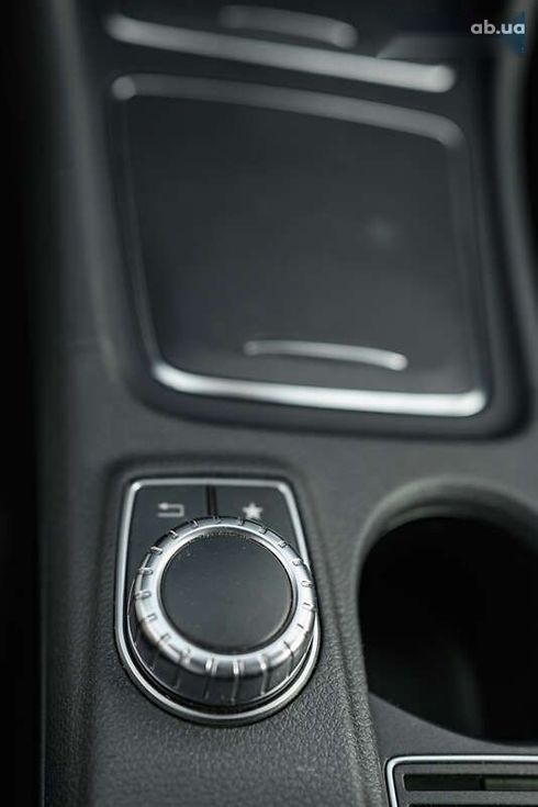 Mercedes-Benz A-Класс 2016 - фото 29