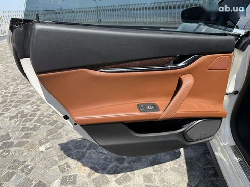 Maserati Quattroporte 2017 - фото 24