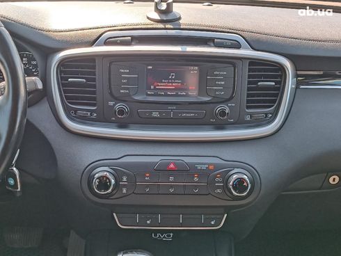 Kia Sorento 2015 серый - фото 20