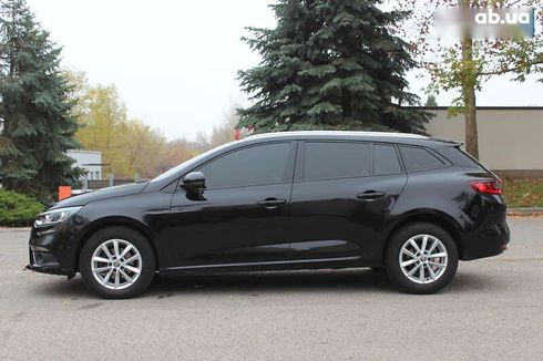 Renault Megane 2017 - фото 10