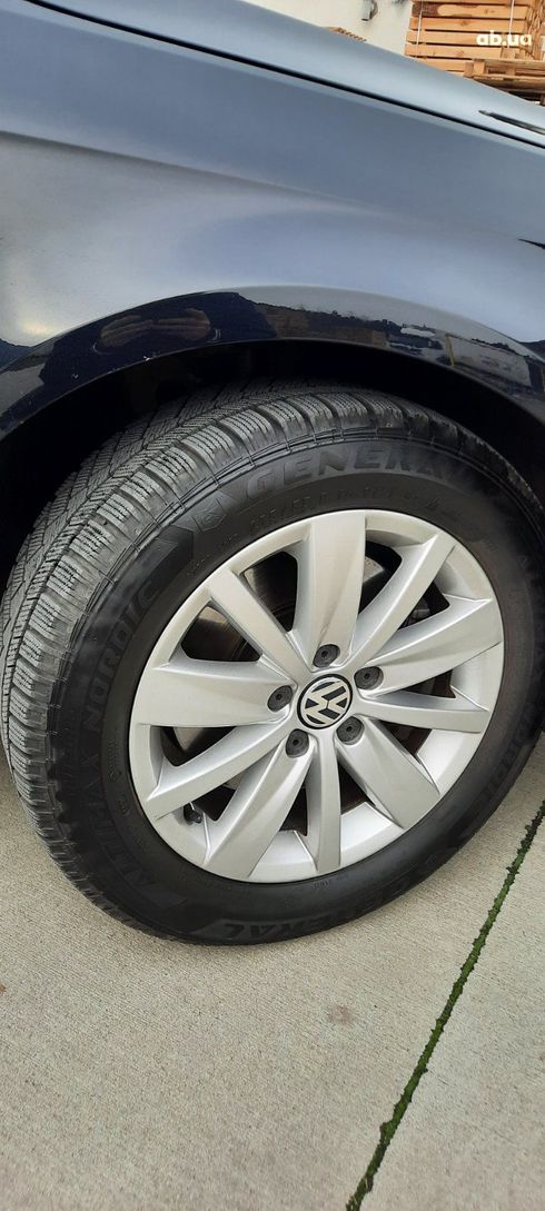 Volkswagen Passat 2012 черный - фото 3