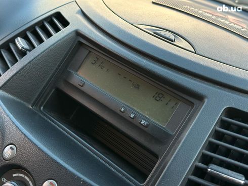 Mitsubishi Grandis 2007 серый - фото 50