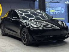 Продаж вживаних Tesla Model 3 в Чернівецькій області - купити на Автобазарі