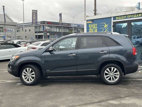 Kia Sorento 2010 - фото 8