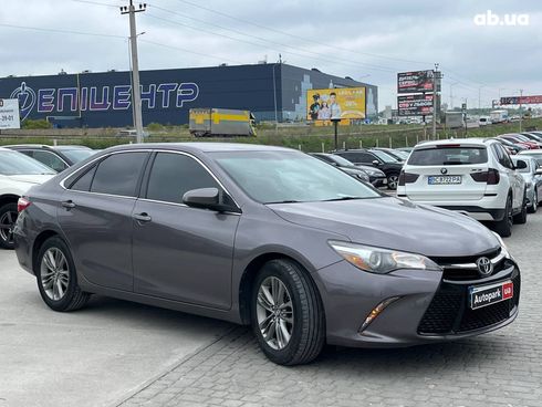 Toyota Camry 2016 серый - фото 21