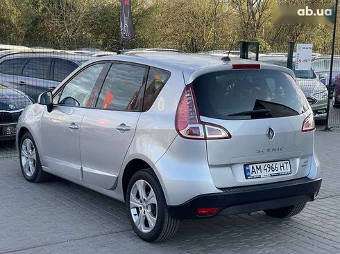 Renault Scenic 2011 - фото 22