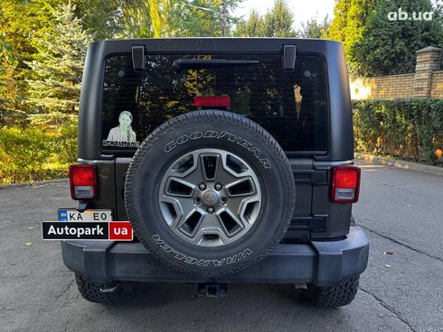 Jeep Wrangler 2016 серый - фото 8