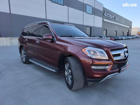 Mercedes-Benz GL-Класс 2012 красный - фото 12