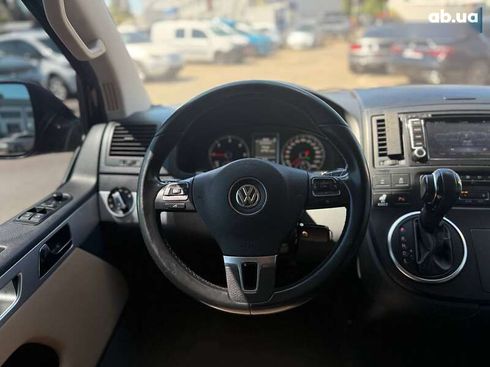 Volkswagen Multivan 2012 - фото 28