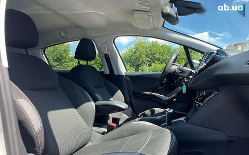 Peugeot 208 2016 - фото 9
