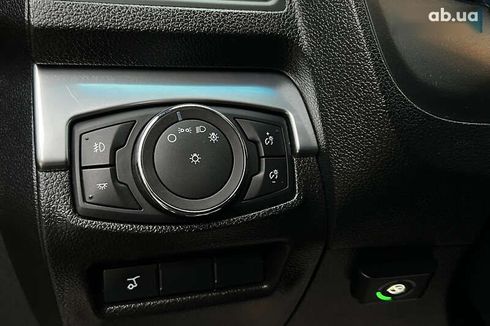 Ford Explorer 2017 - фото 15